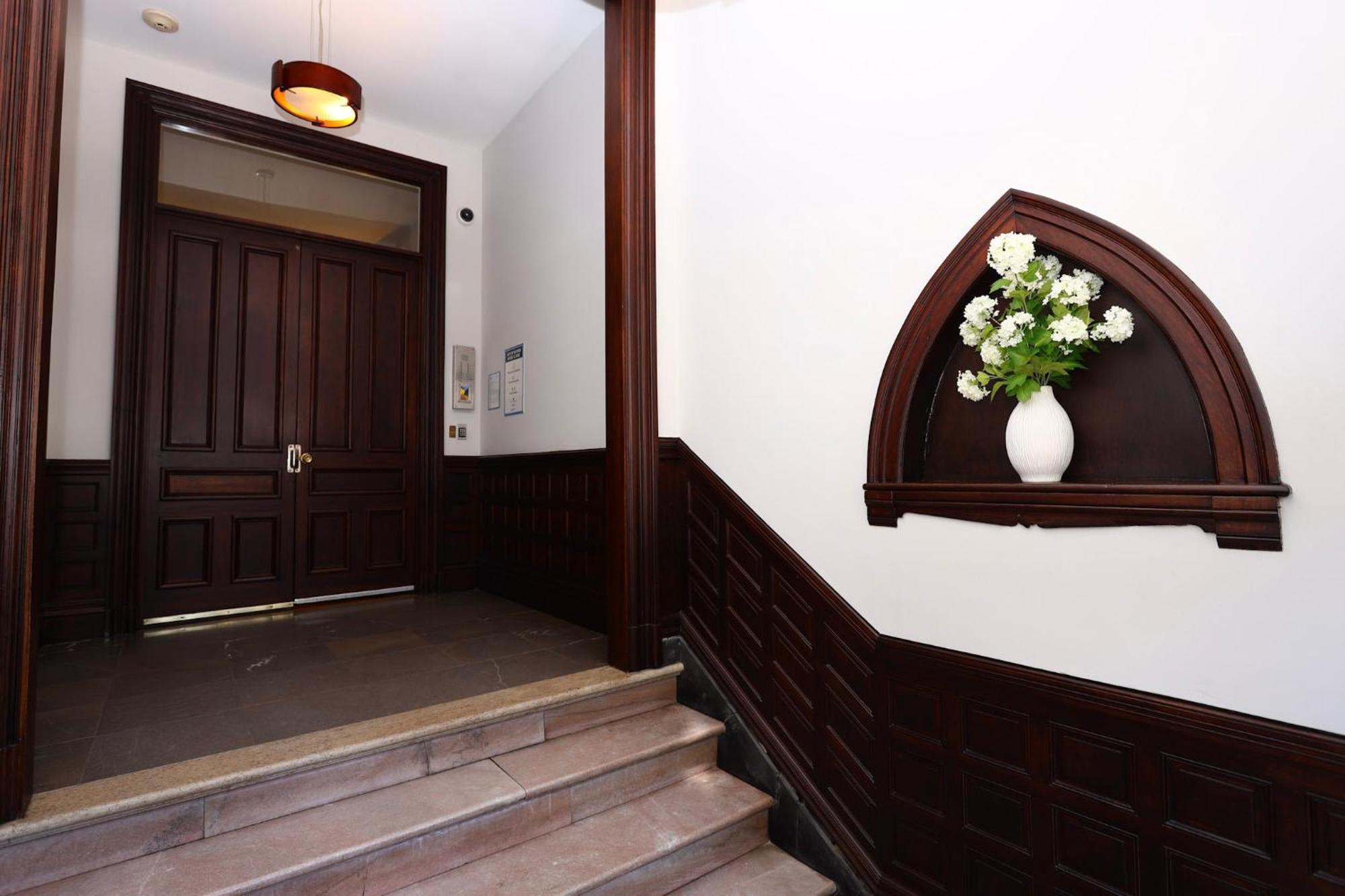 Stylish Studio On Newbury St, This Is Boston! #12 Exterior photo